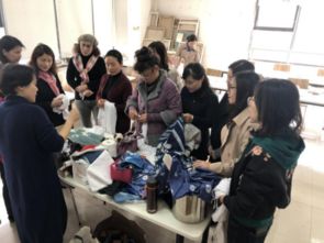 非遺之美賦能巾幗文化——記國(guó)際文化交流學(xué)院組織女教工參加扎染體驗(yàn)活動(dòng)